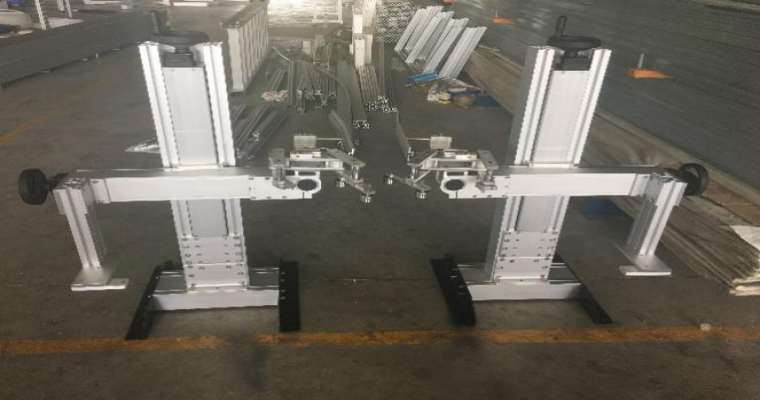 坐標式機器人碼垛機實現(xiàn)全自動碼垛生產(chǎn)